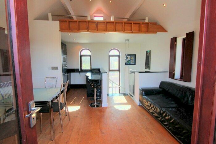 1 Bedroom Detached House To Rent In Huddersfield Road, Ingbirchworth, Sheffield, South Yorkshire, S36