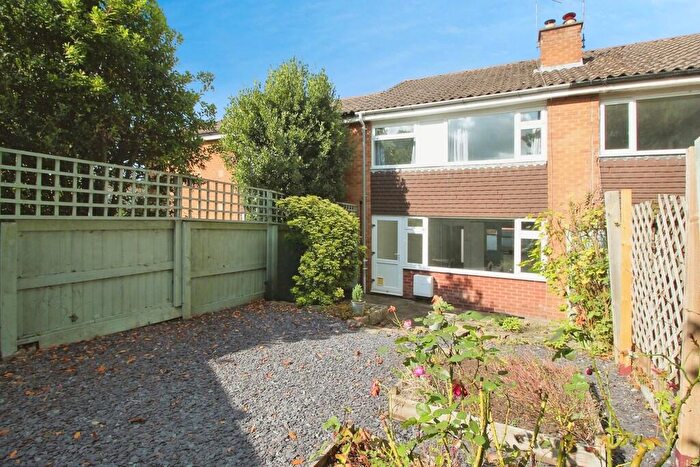 3 Bedroom Terraced House To Rent In Dolphin Court, Chester, CH4