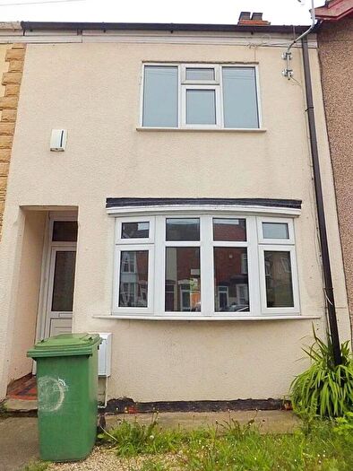 3 Bedroom House To Rent In David Street, Grimsby, DN32