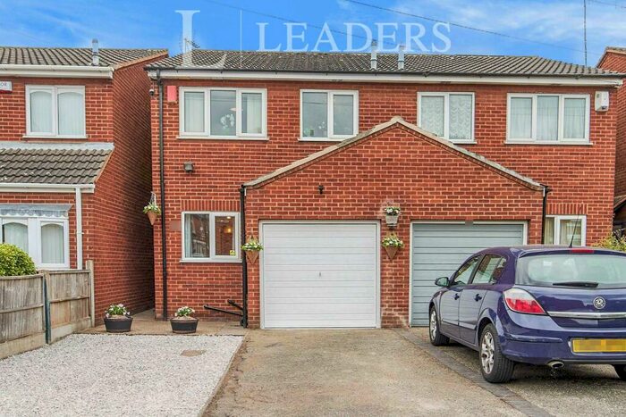 3 Bedroom Semi-Detached House To Rent In Cyril Avenue, NG8