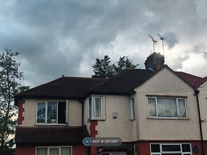 3 Bedroom Maisonette To Rent In First Avenue, Wembley, HA9