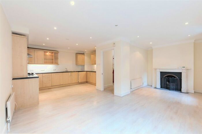 2 Bedroom Flat To Rent In Bristol Mews, London, W9