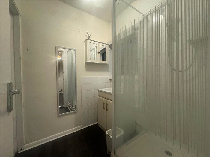 Maisonette To Rent In St. Johns Road, Crawley, West Sussex, RH11