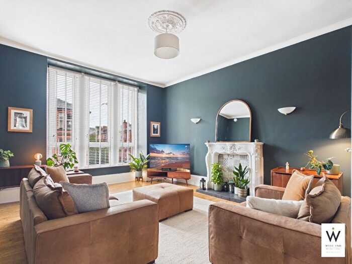 2 Bedroom Flat To Rent In Great Western Road, West End, Glasgow, G4