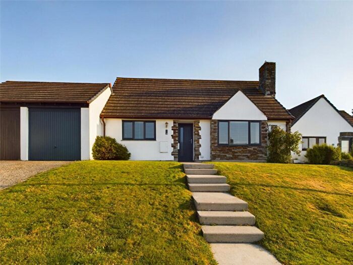 2 Bedroom Bungalow To Rent In Sarahs View, Padstow, Cornwall, PL28