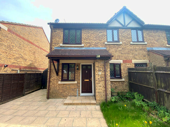 1 Bedroom House To Rent In Stanton Close, Orpington, BR5