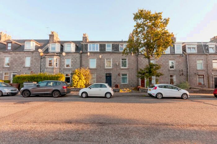 1 Bedroom Flat To Rent In Holburn Road, The City Centre, Aberdeen, AB10