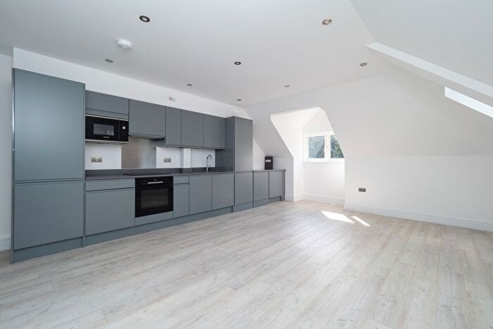 1 Bedroom Flat For Sale In Grove Road, Sutton, SM1