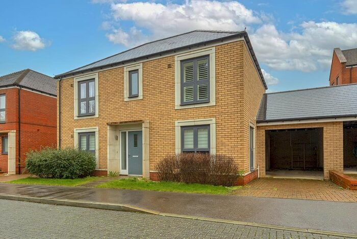 4 Bedroom Detached House To Rent In Ruton Square, Kings Hill, ME19