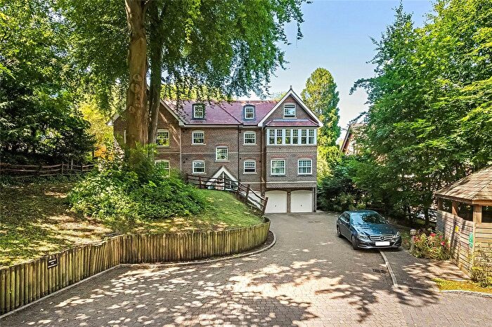 2 Bedroom Flat To Rent In Roke Road, Kenley, Surrey, CR8