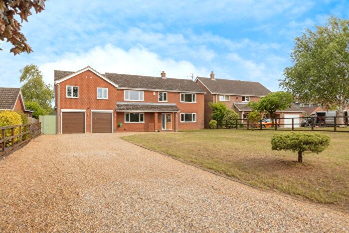 5 Bedroom Detached House For Sale In Station Road, Eccles, Norwich, Norfolk, NR16