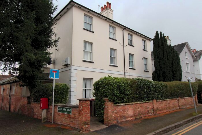 1 Bedroom Flat To Rent In Castle Crescent -, Reading, RG1