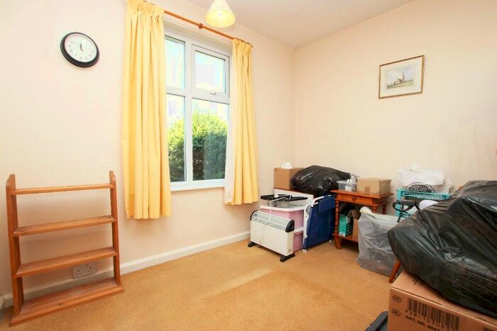 2 Bedroom Semi-Detached Bungalow For Sale In Bryant Road, Kettering, Northamptonshire, NN15