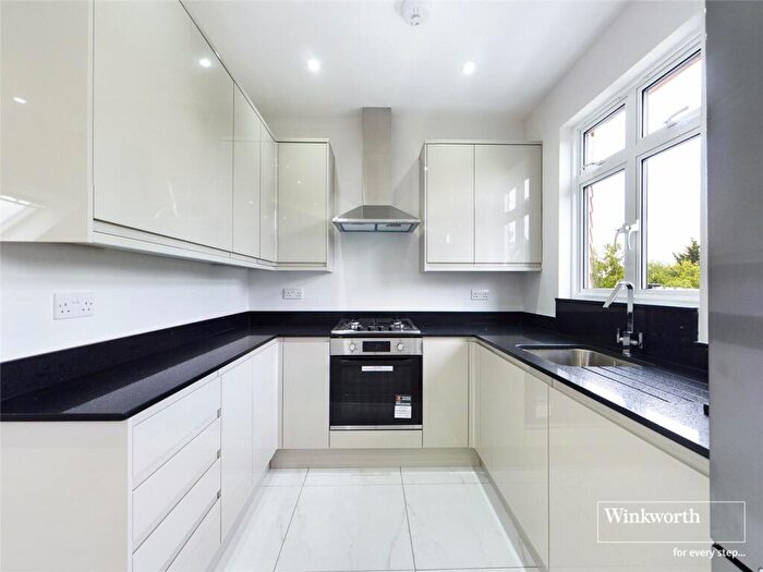 3 Bedroom Apartment To Rent In Ravenscroft Avenue, Wembley, HA9