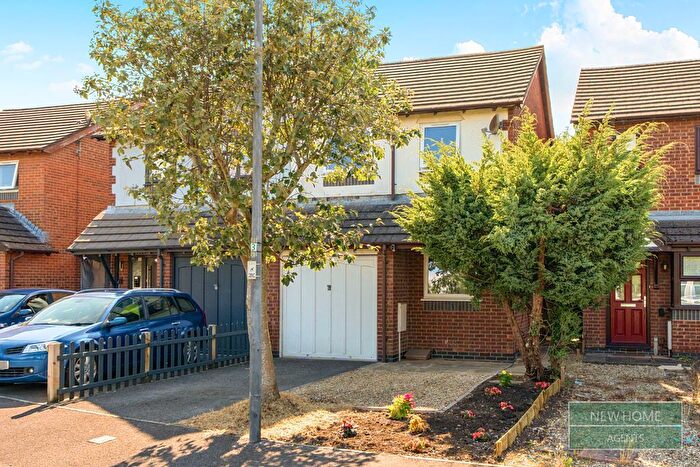 2 Bedroom Semi-Detached House For Sale In Gallivan Close, Little Stoke, Bristol, BS34