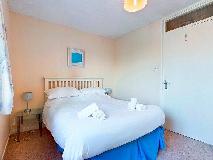 1 Bedroom Flat To Rent In Abernethy Quay, Marina, Swansea, SA1