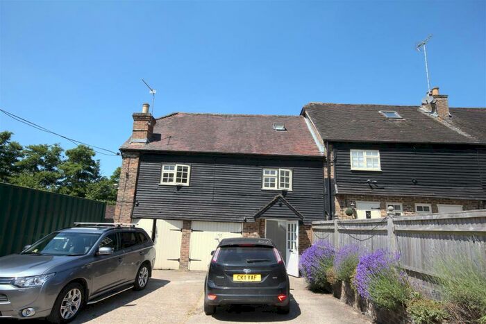 1 Bedroom Flat To Rent In Ardingly Road, Lindfield, RH16