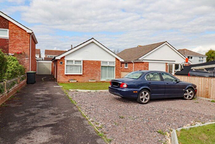 2 Bedroom Detached Bungalow For Sale In Bracklesham Road, Hayling Island, PO11