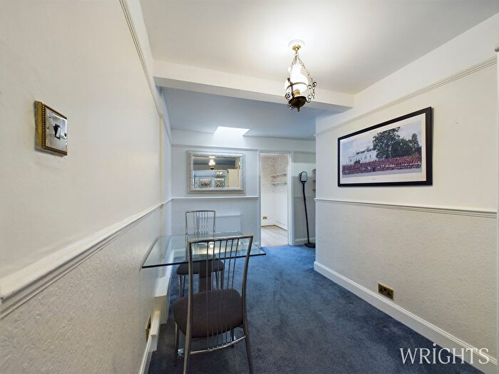 3 Bedroom Bungalow For Sale In Herns Lane, Welwyn Garden City, AL7