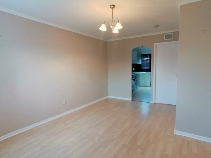 1 Bedroom Flat To Rent In Flat Maxwell Court, Hill House Lane, Stetchford, B33