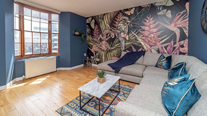 4 Bedroom Flat To Rent In Terminus Road, Brighton, BN1