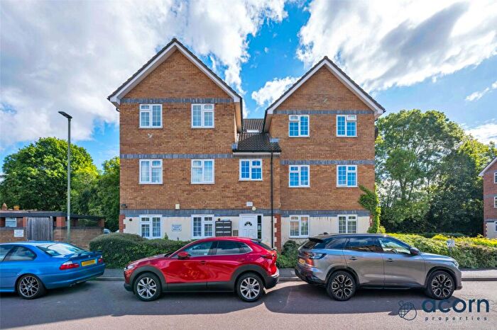 2 Bedroom Apartment For Sale In Blackcap Court, Eagle Drive, London, NW9