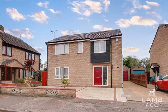 4 Bedroom Detached House For Sale In Chandlers Close, Clacton-On-Sea, CO16