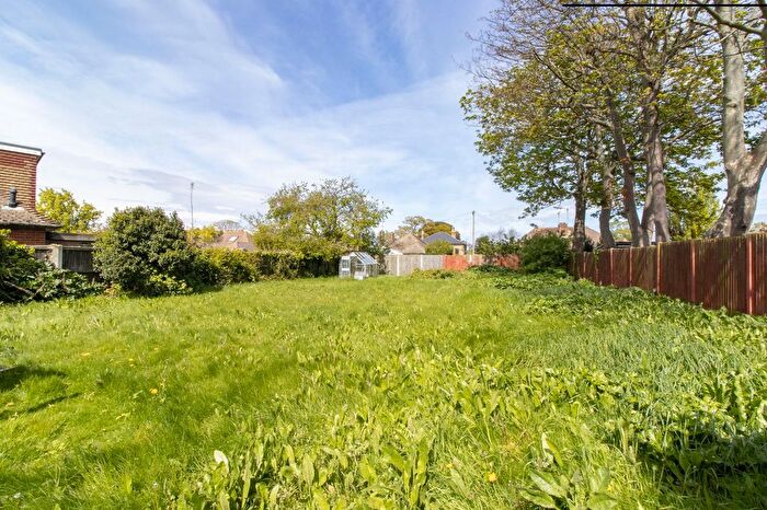 2 Bedroom Bungalow For Sale In St. James Avenue, Broadstairs, CT10
