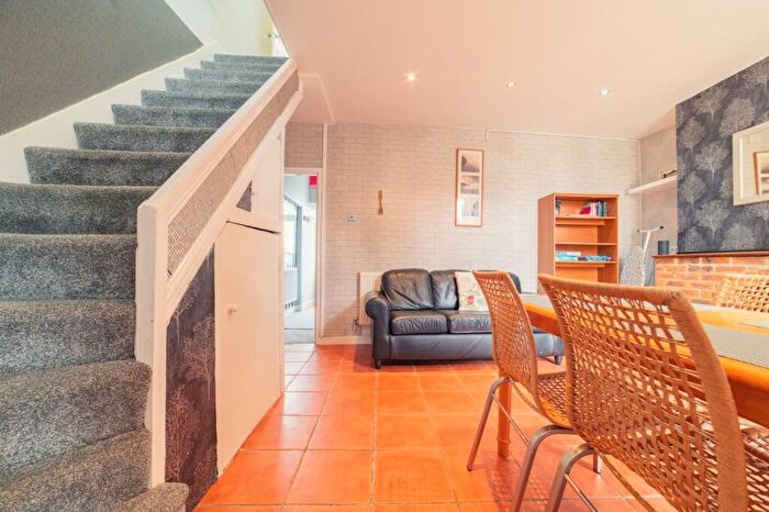 3 Bedroom Terraced House For Sale In Grove Terrace, Penarth, CF64