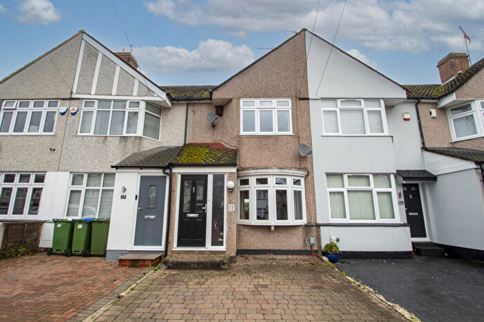 2 Bedroom Terraced House For Sale In Portland Avenue, Sidcup, DA15