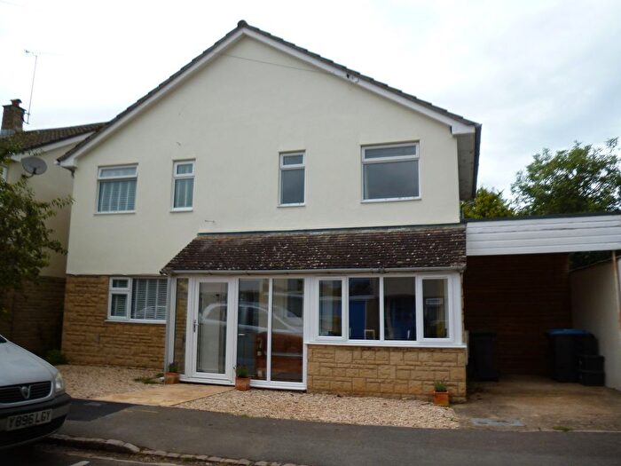 4 Bedroom Detached House To Rent In John Lopes Road, Eynsham, Witney, OX29