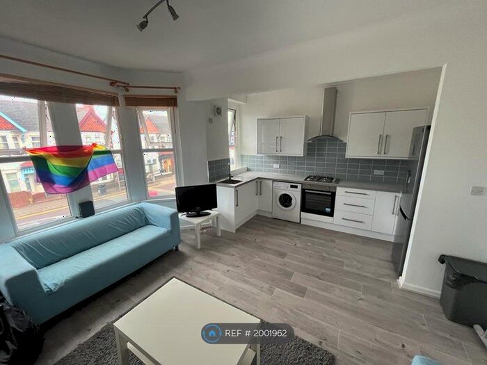 3 Bedroom Flat To Rent In Whitchurch Road, Cardiff, CF14