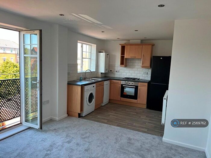 2 Bedroom Penthouse To Rent In St James Village, Gateshead, NE8