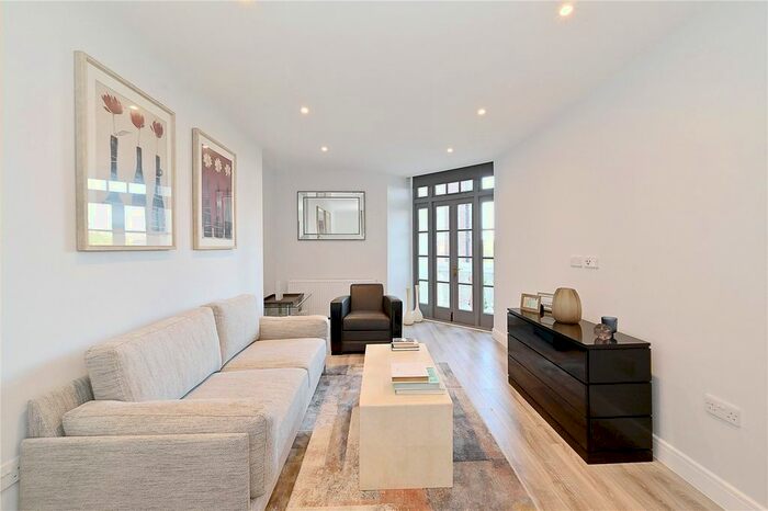 3 Bedroom Flat To Rent In Clive Court, Maida Vale, Maida Vale, London, W9