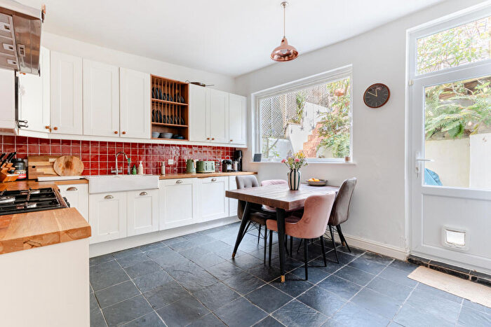 2 Bedroom House For Sale In Ambra Vale East, Clifton Wood, Bristol, BS8