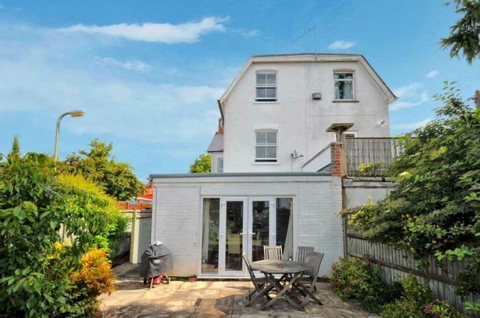 5 Bedroom Semi-Detached House To Rent In Station Road, Wallingford, OX10