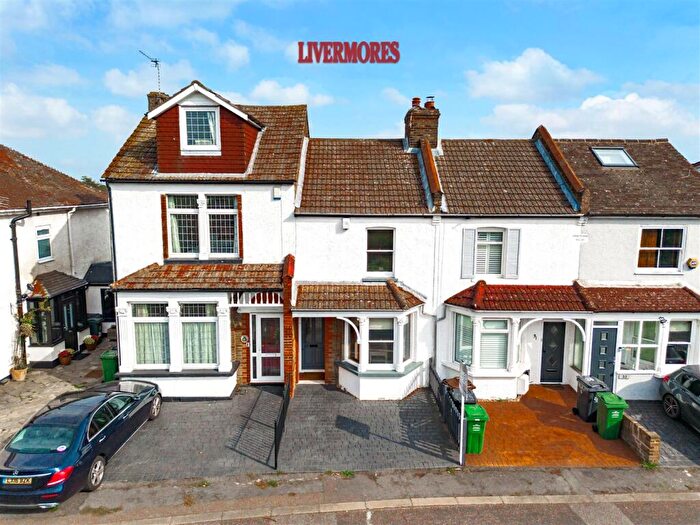 2 Bedroom Terraced House For Sale In Heathclose Road, Dartford, DA1