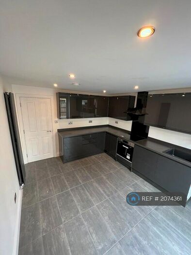 4 Bedroom Terraced House To Rent In Warwick Road, London, E15