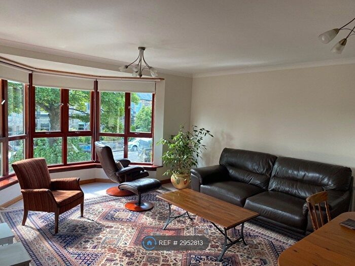 3 Bedroom Flat To Rent In Morningside Park, Edinburgh, EH10