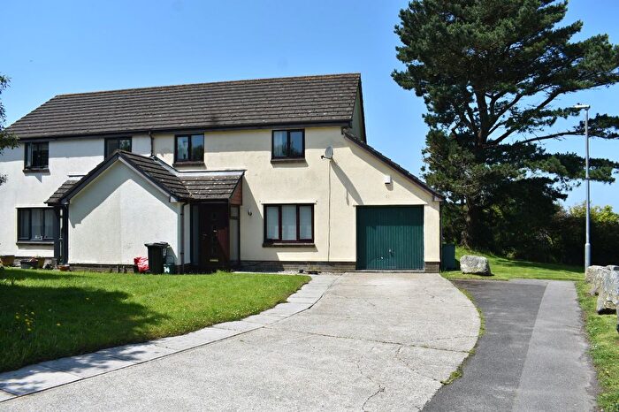 3 Bedroom Semi Detached House For Sale In Graham Road, Redruth, Cornwall, TR15