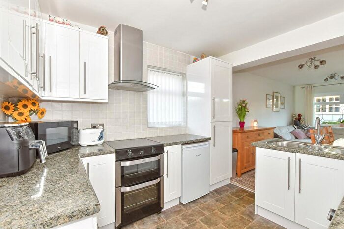 3 Bedroom Detached Bungalow For Sale In Aerodrome Road, Bekesbourne, Canterbury, Kent, CT4