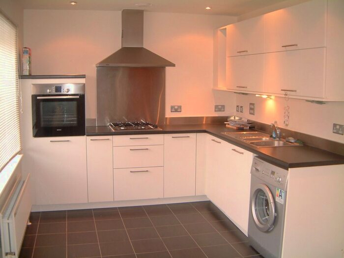 4 Bedroom Town House To Rent In Broad Reach, Ropetackle, Shoreham-By-Sea, West Sussex, BN43