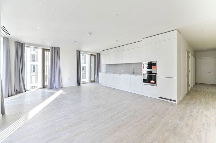 2 Bedroom Flat To Rent In Bussell Building, Stratford, London, E20