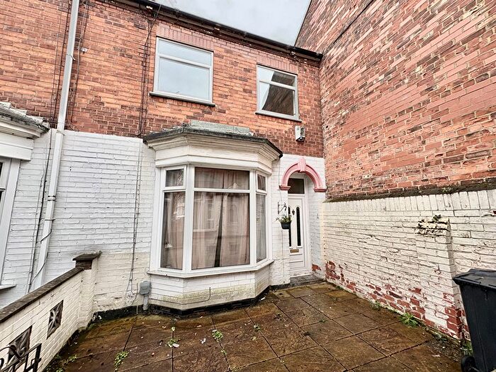2 Bedroom Terraced House To Rent In Western Villas, Franklin Street, HU9
