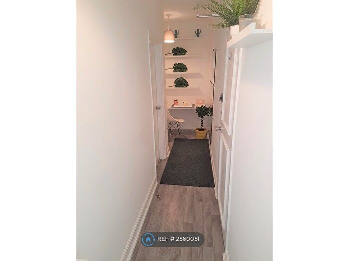 1 Bedroom Flat To Rent In Lapwing Lane, Manchester, M20