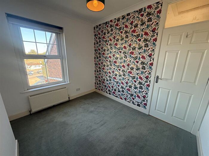 2 Bedroom End Terrace House To Rent In Woodmead Road, Axminster, EX13