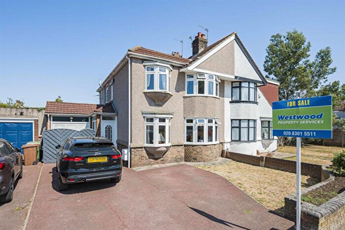 5 Bedroom Semi Detached House For Sale In Longlands Road, Sidcup, DA15