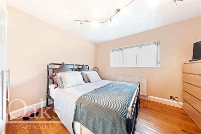 3 Bedroom Terraced House For Sale In Lansdowne Wood Close, West Norwood, SE27