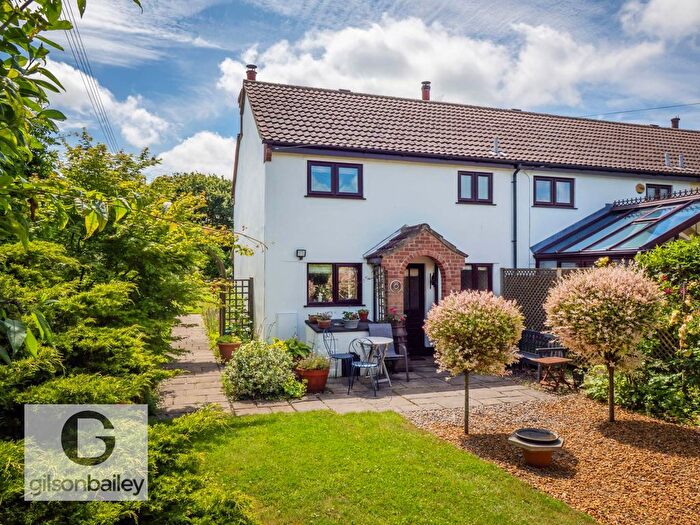 2 Bedroom Cottage For Sale In Reedham Road, Freethorpe, NR13