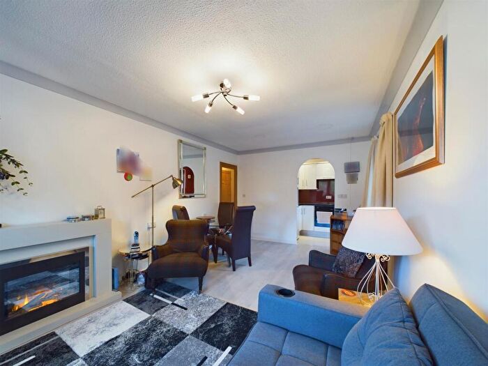 1 Bedroom Flat For Sale In Millburn Court, Perth, PH2